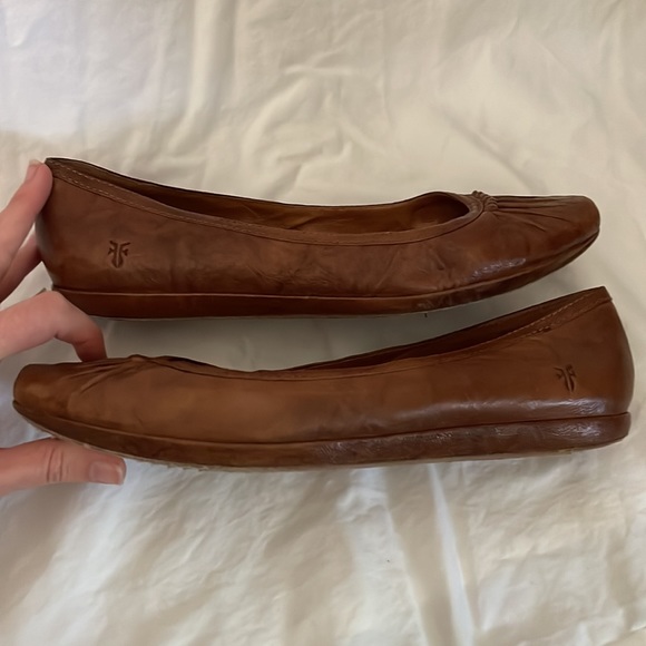 FRYE Clementine Ruched Skimmer Ballet Flat Size 9.5 - Picture 4 of 5
